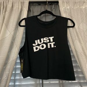 Nike Workout crop